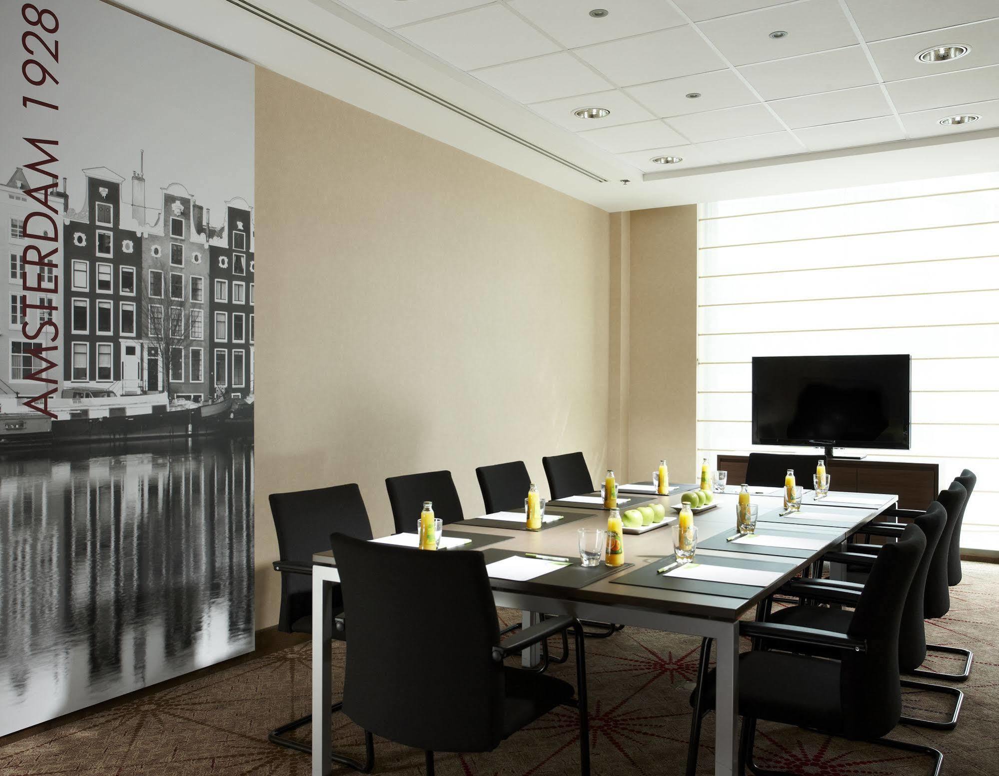 Hotel Courtyard By Marriott Brussels 4*